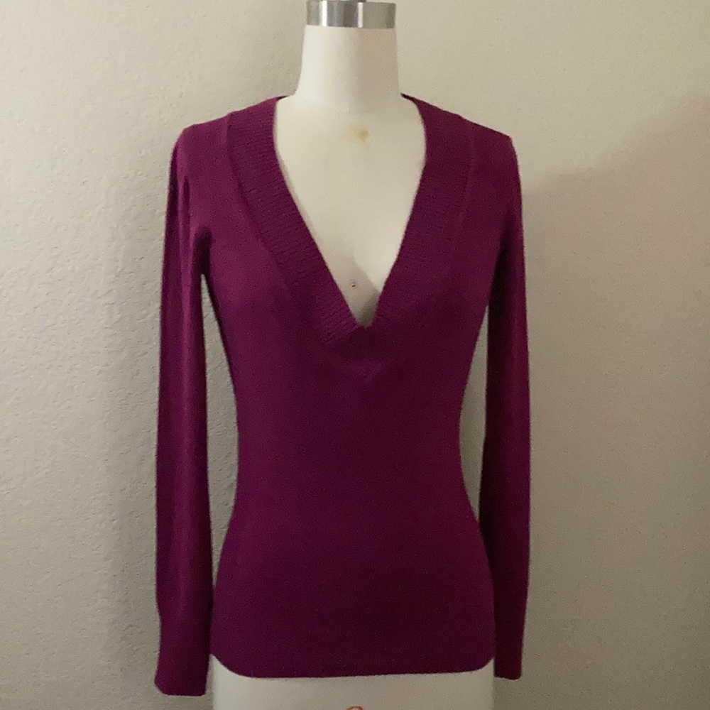 V neck long sleeve sweater